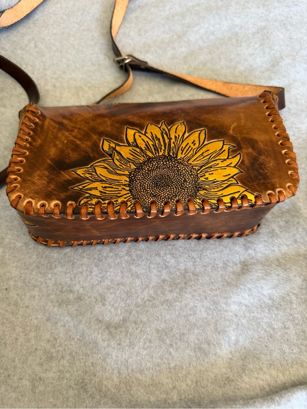Handcrafted Brown Leather Sunflower Crossbody Bag - Picture 2 of 8